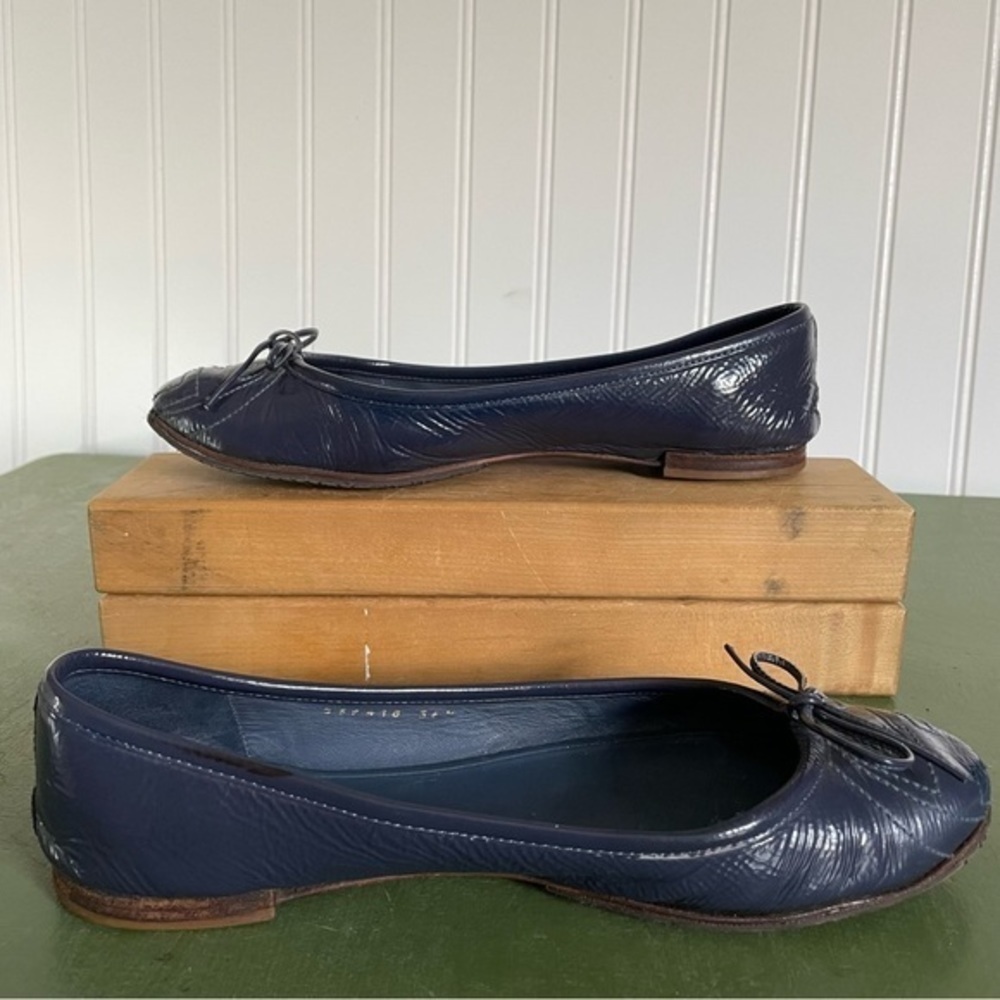 Gucci Embroidered Monogram Ballet Flats in Blue Patent Leather - Picture 6 of 9